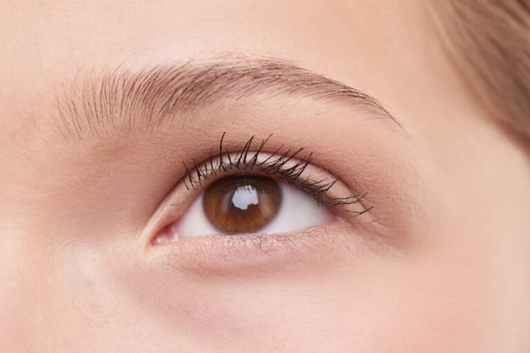 Détatouage des sourcils Ray Studios