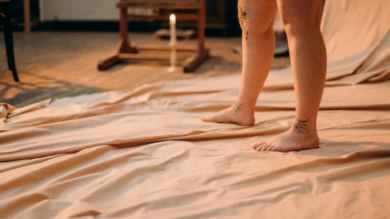 Tatouage cheville femme discret