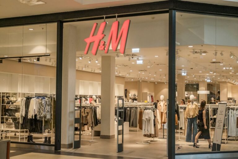 H&M